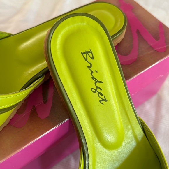 Bridget Shuster size 6 green/gray slip on leather - Picture 5 of 10